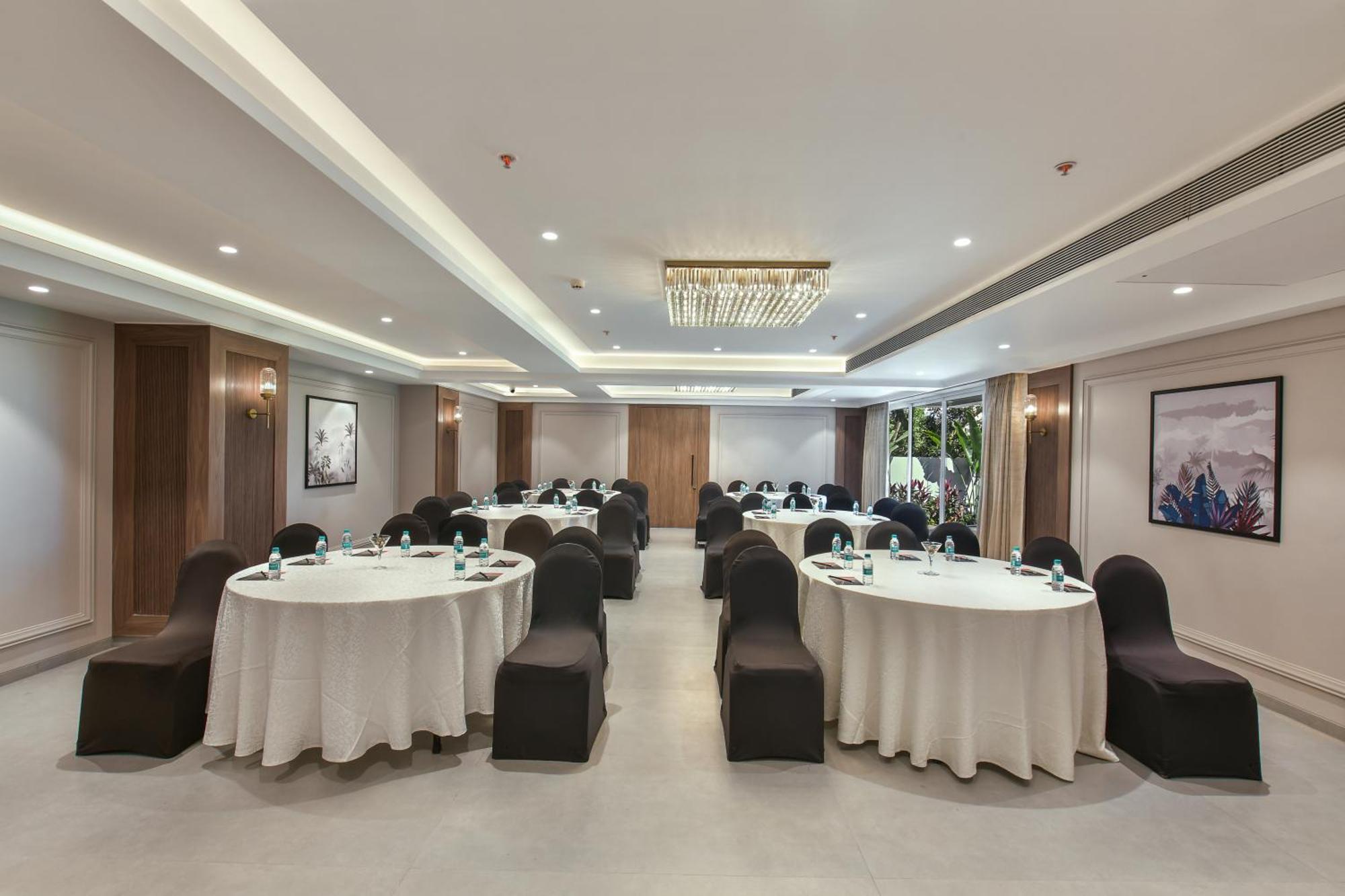 Meritas Auberge Calangute Goa Экстерьер фото