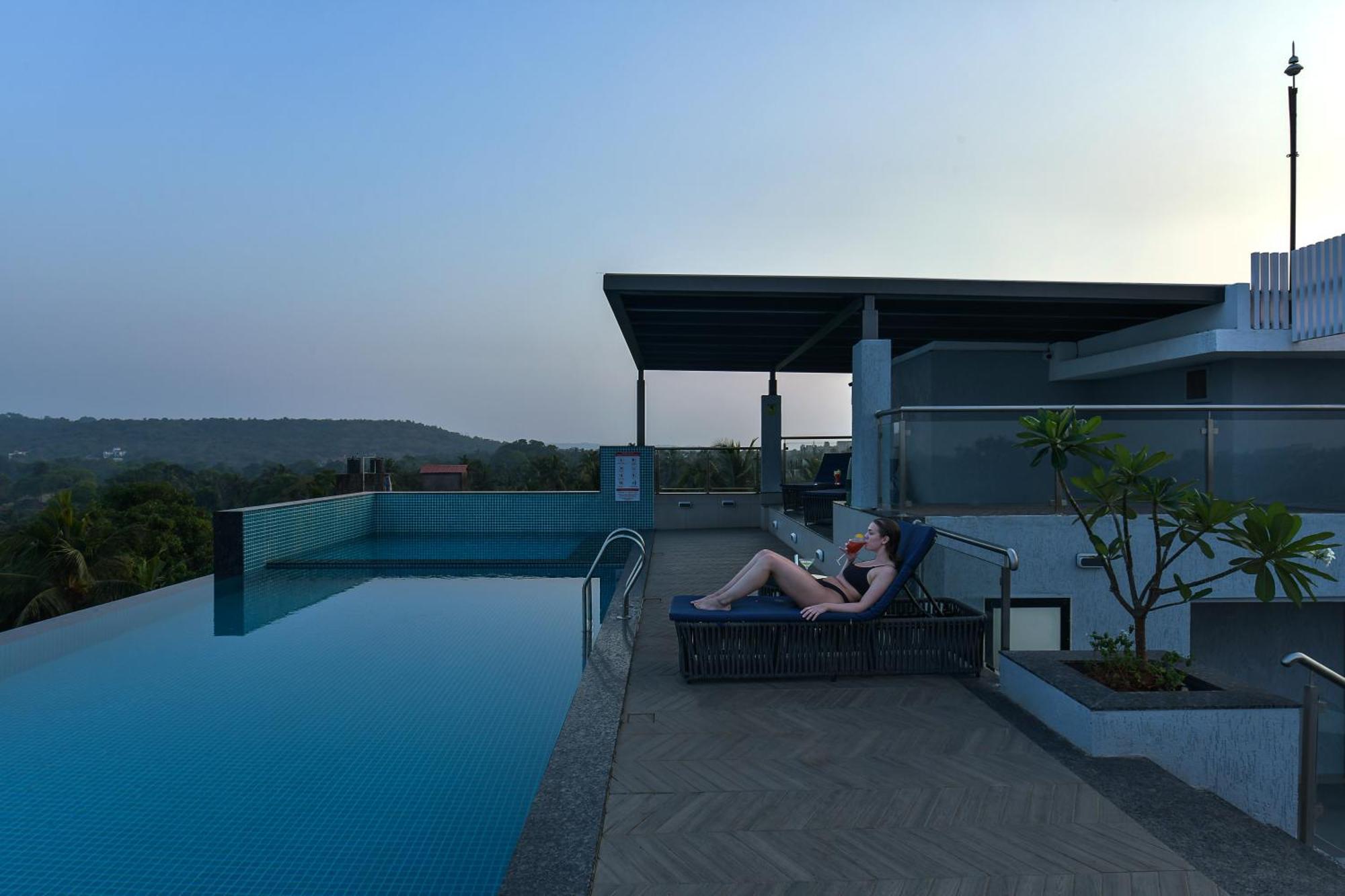 Meritas Auberge Calangute Goa Экстерьер фото
